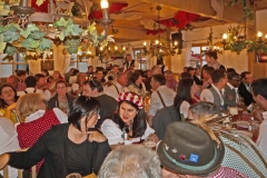 Im-Wiesnzelt